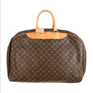 Louis Vuitton Alize. #SOLD